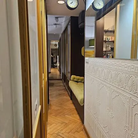 Orient Express Apartment *